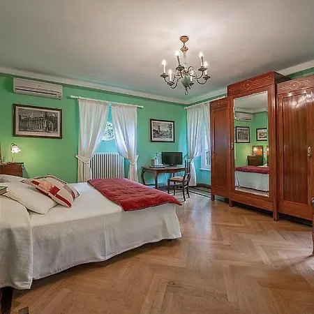 San Siro Sleeps 20 Pool Air Con Wifi *