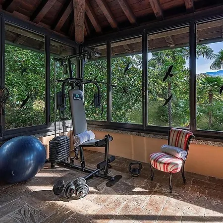 San Siro Sleeps 20 Pool Air Con Wifi Villa
