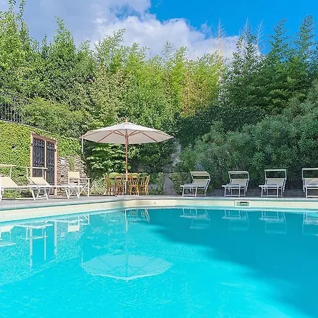 San Siro Sleeps 20 Pool Air Con Wifi Villa