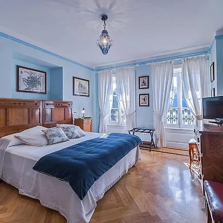 San Siro Sleeps 20 Pool Air Con Wifi Villa