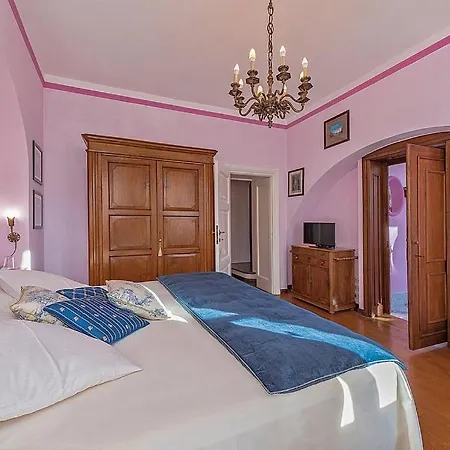 San Siro Sleeps 20 Pool Air Con Wifi San Siro